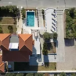 Villa Mali Raj *