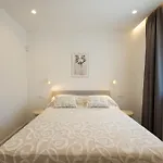 Mali Raj Villa *