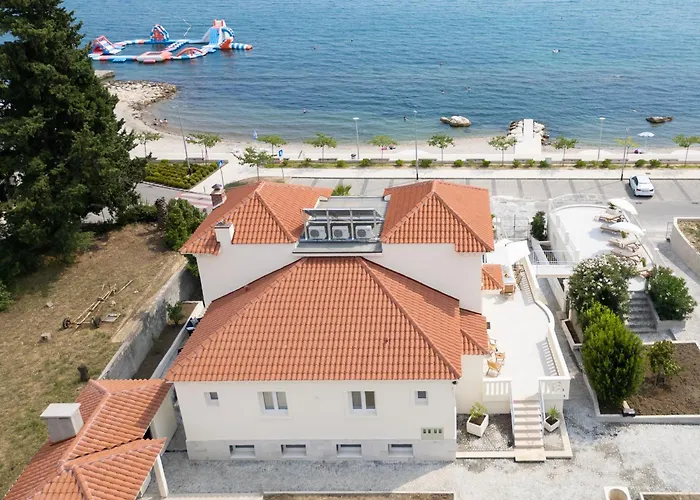 Mali Raj Villa Kaštela
