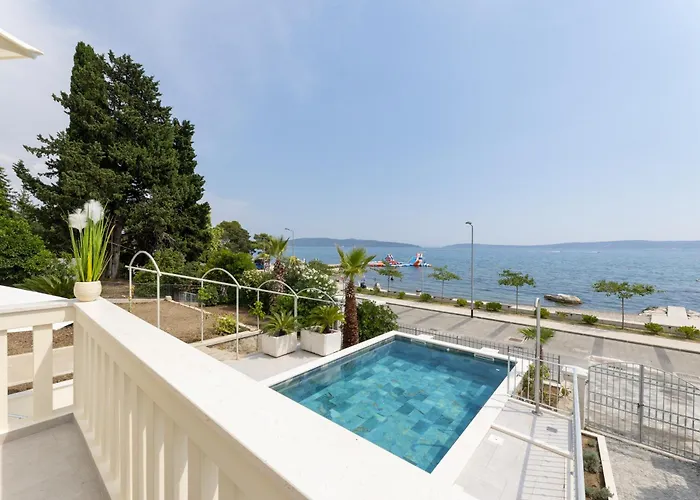Villa Mali Raj Kaštela