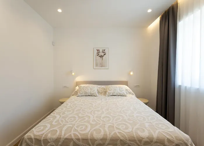 Mali Raj Villa *